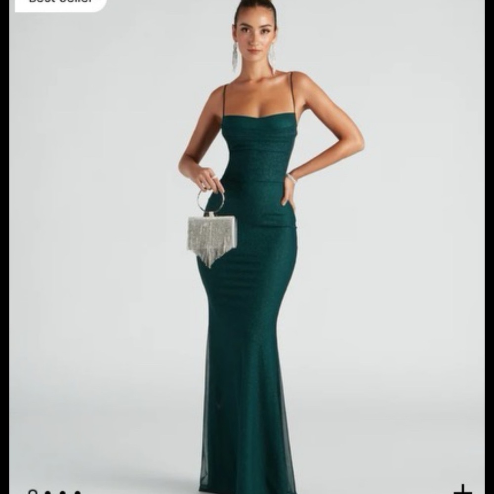 Elegant Green Evening Gown